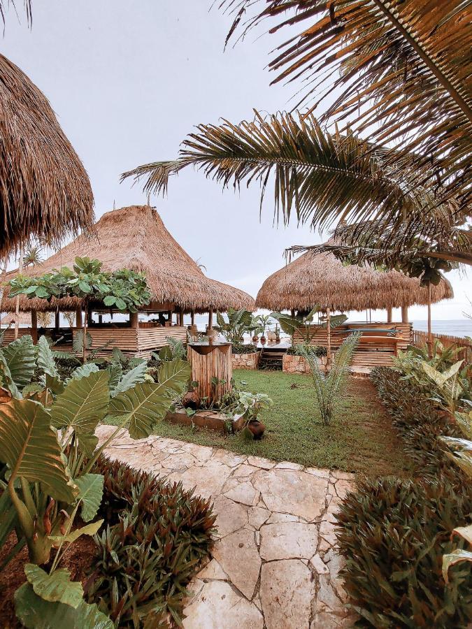 Sumba Beach House Waikabubak Exterior foto